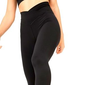 Aerie Crossover legging.